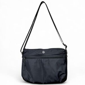 Lululemon crossbody bag black silver